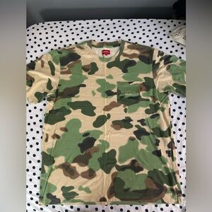 Supreme t shirt